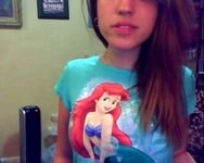 Fotografa, disenadora, artista plastica