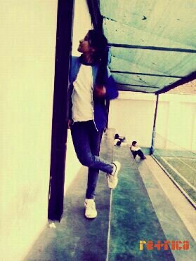  Que nunca te falte un sueño por que luchar, un proyecto que realizar, un lugar donde ir y un amigo a quien querer :3
