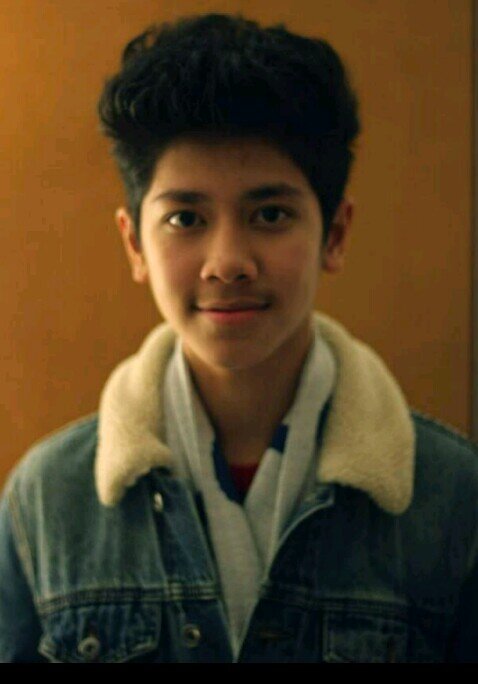 Yes, indeed there is no perfect man ... but, according to the EMD, Emir Mahira Salim is the most perfect(Followedbyhimat251212) els,fact,pict?cek fav!