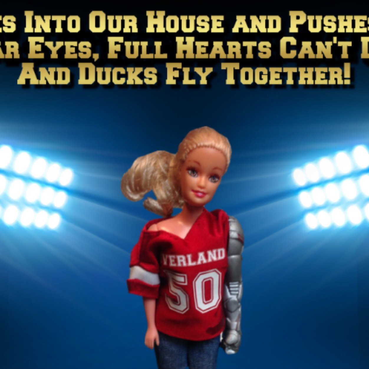•football player• •got my arms ripped off• •love mah eatin' arm• #iwanttopoopthere #gobblegobble #STATE #overlandpark #kansas