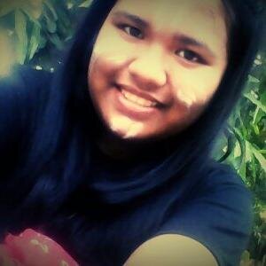 a girL with FIVE BOYS isn`t a slut sHe`s a DIRECTIONER :)