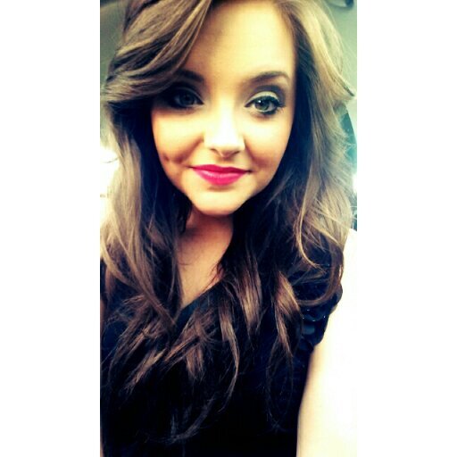 she's a runner, rebel, and a stunner. ♡                     @williams2385 has my heart.