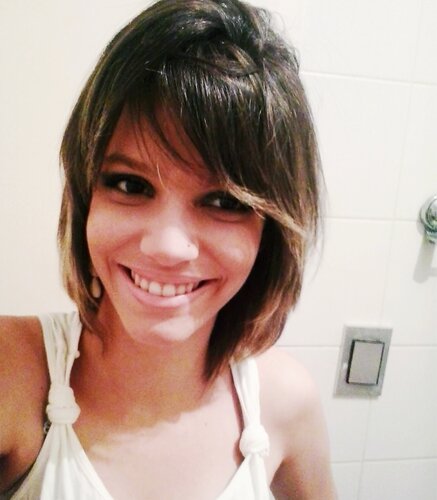 Mi nombre es Irma actris en proceso!! Soe mue sencilla & me gusta escuchar a las demás personas!! =) SiGueme & Te Sigo ;)