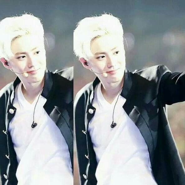 Anneonghasaeyo! ^____^
I am an ULTIMATE LOVER OF KPOP
~Xoxo