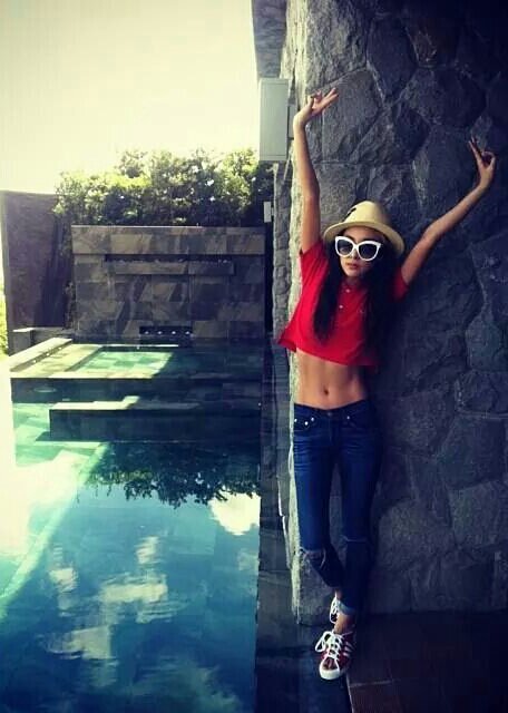 cfem_black's profile picture. In This World Nobody's Perfect