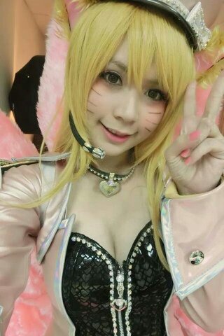 Bee191Lnw's profile picture. 