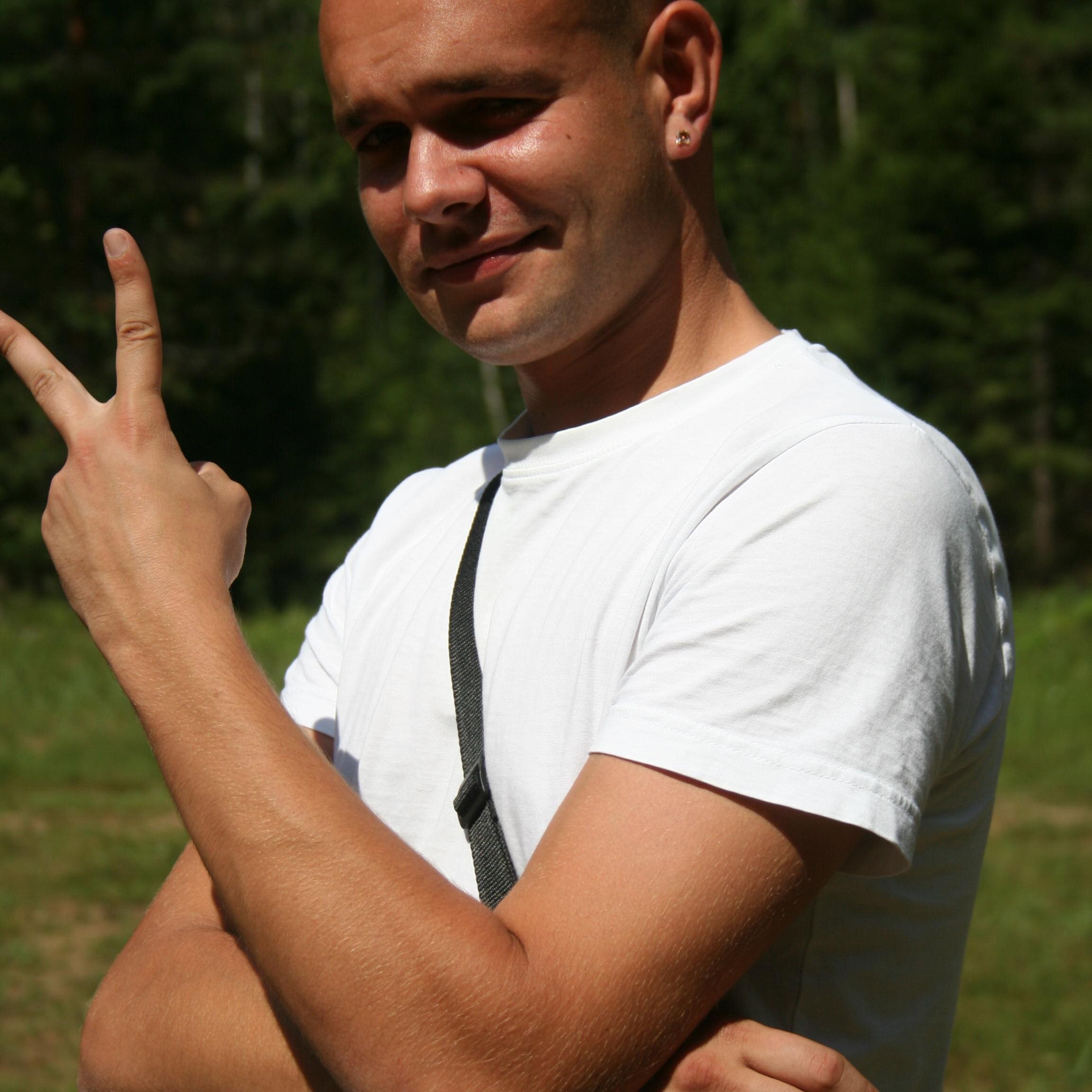 Alekss333's profile picture. 