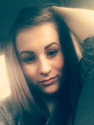 Follow me on my other twitter @daniellaillesi !