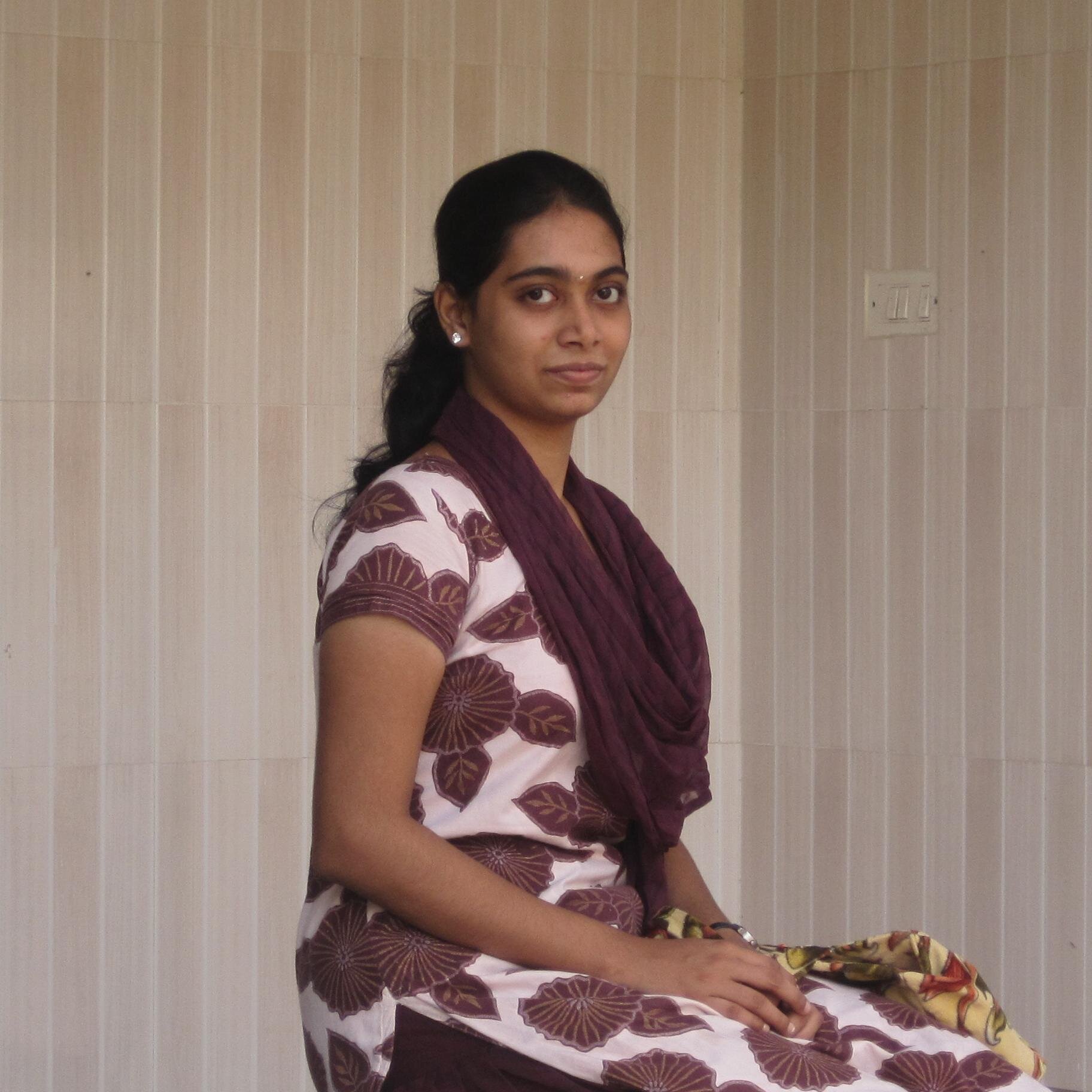 Simple girl awaiting to see the next phase of life! :)