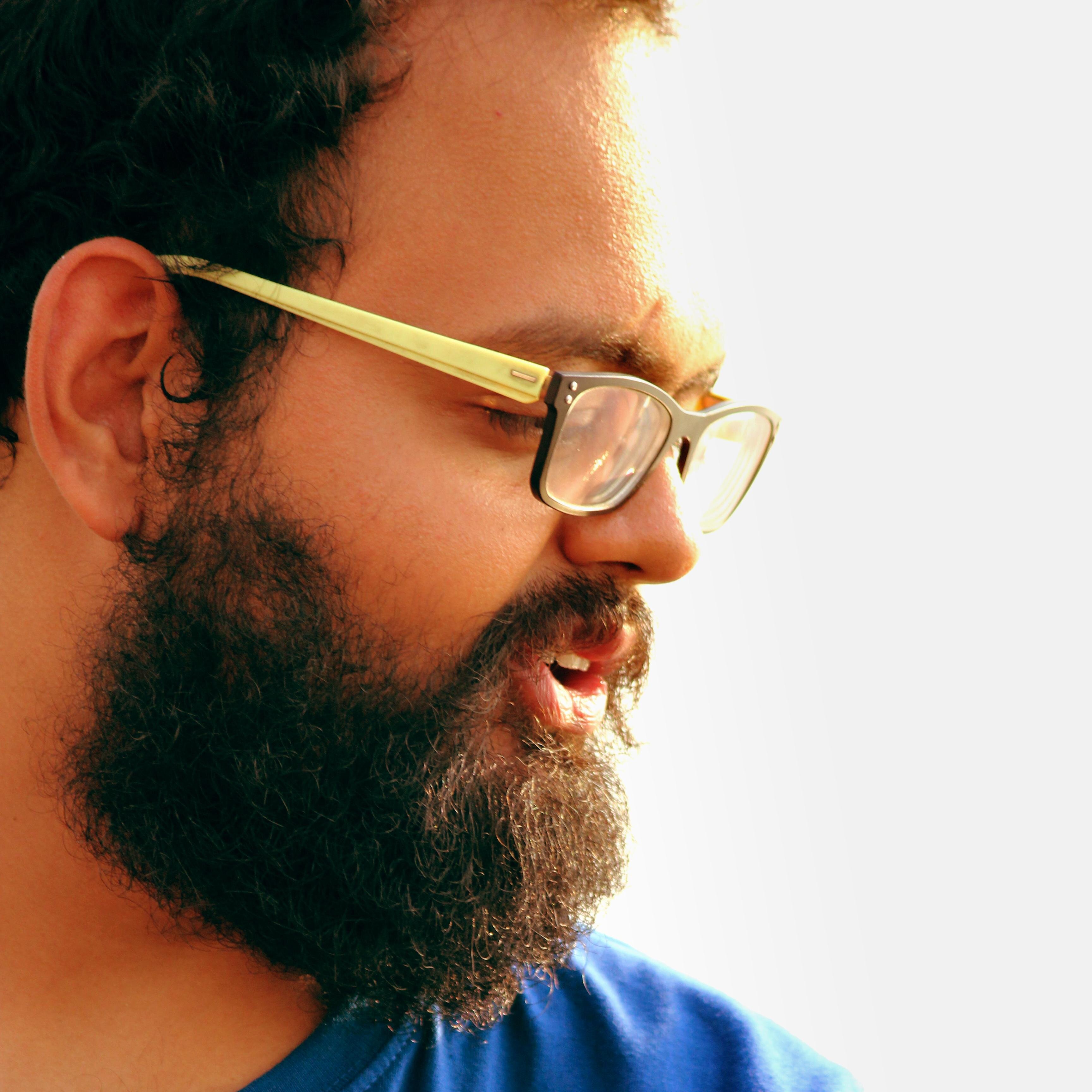 Full-on 70s Retro beard guy, Classic rock fanatic, Madridista, Photographer, Drummer!