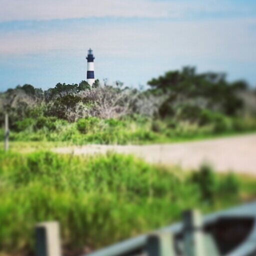 Living on a island and enjoying the breeze, work harder than i should.... but just buying my time