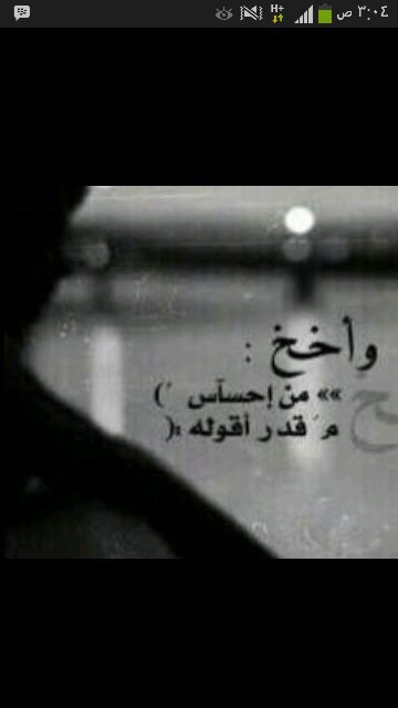 ،