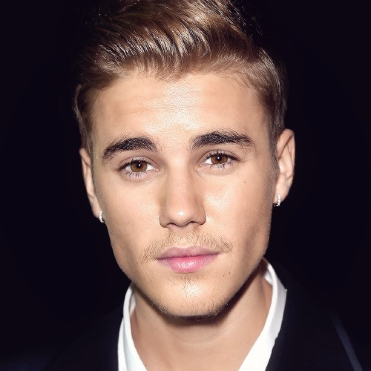 Belieber4him's profile picture. If you read this you are amazing ;)