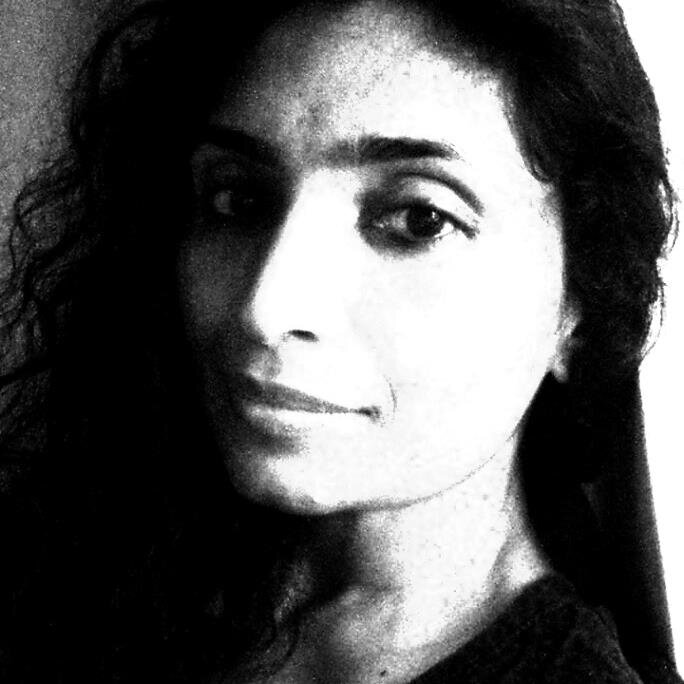 Book lover. Storyteller. Writer. In that order.
https://t.co/gTDlTXpC54