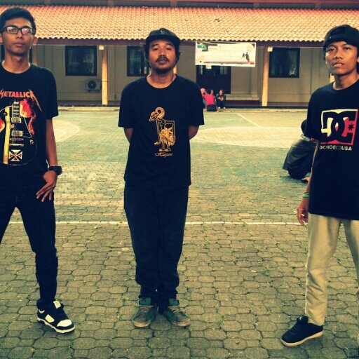 Lost of Memory | @galang182 | @AchuAngga | @kepleee |
Contact person : 754681E5 | 08886123654