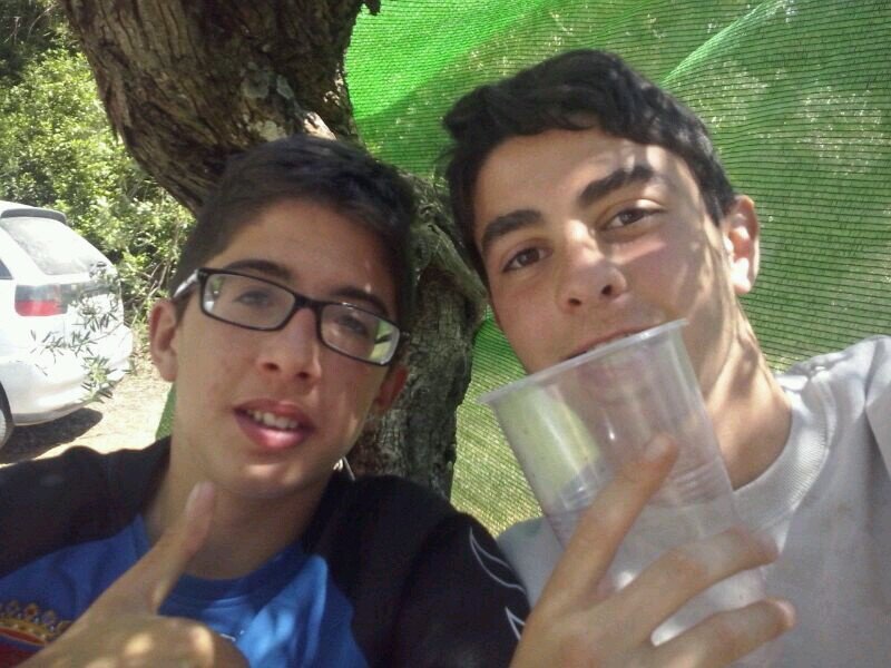 vivo en mi casa soi hijo de mis madres y nieto de mis abuelos