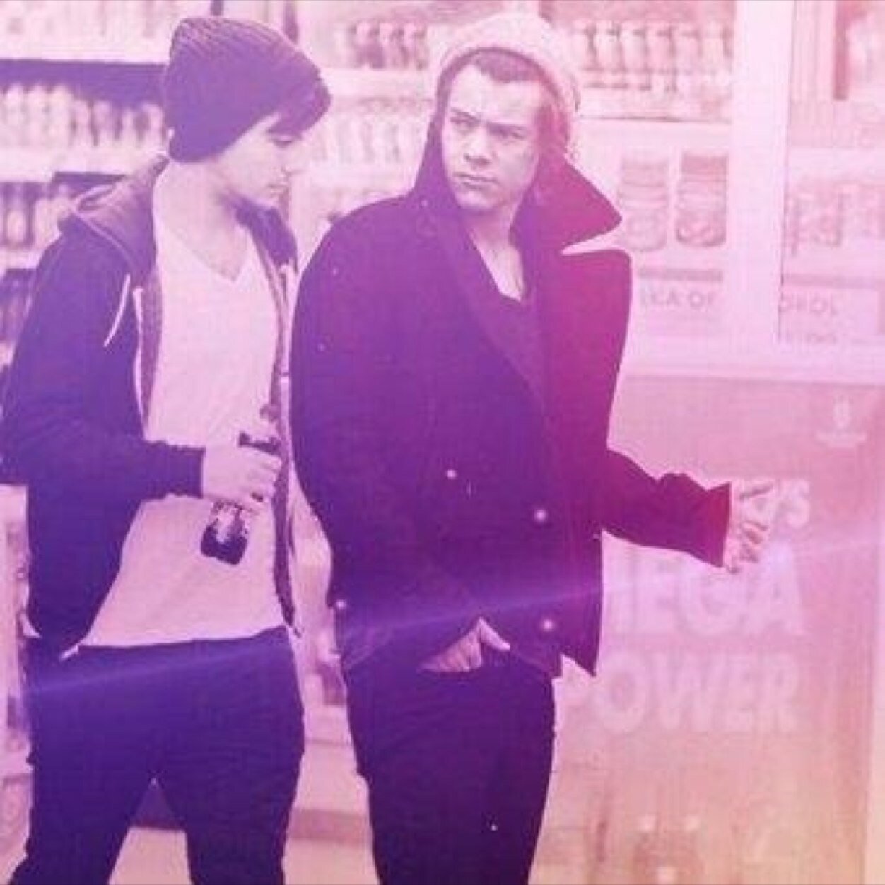 BethLovelouis's profile picture. |Sorry if you came here and expeting me to DM someone|I ship bullshit|Louis Tomlinson has saved my life|go follow my main accont @Bethk1D|