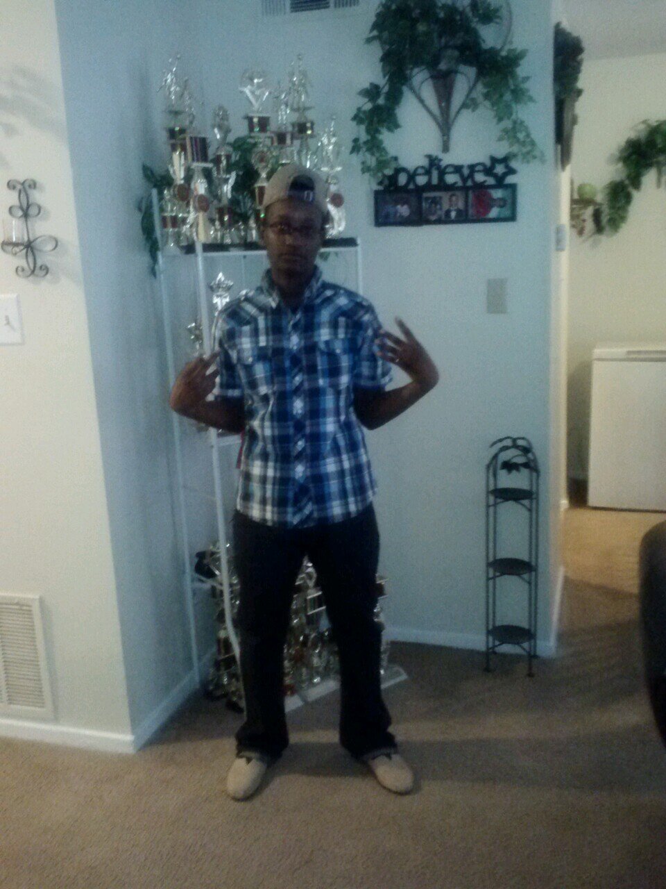 # SNEAKER FREAK, #HOOPER, # PIMP, MUSIC FREAK R.I.P KK COOP. & R.I.P GRANDMA ADA...I MISS YEW GUYS.. 4`S UP..