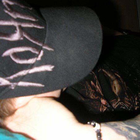 soyeldarken's profile picture. 🖕  𝓘❜𝓶 𝓪 𝓷𝓮𝓰𝓪𝓽𝓲𝓿𝓮 𝓬𝓻𝓮𝓮𝓹 🖕

▪️ Soy como el cristal, prefiero romperme y cortarte antes que ceder y doblarme ▪️