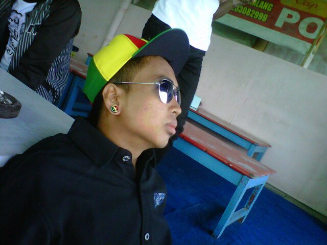 Vj Reggaeville On the mix @Pencinta Tony Q Rastafara Or Reggaeville Bob Marley Uye , yO Mand   Reggae Music is my heartbeat! One Love Unek Unek