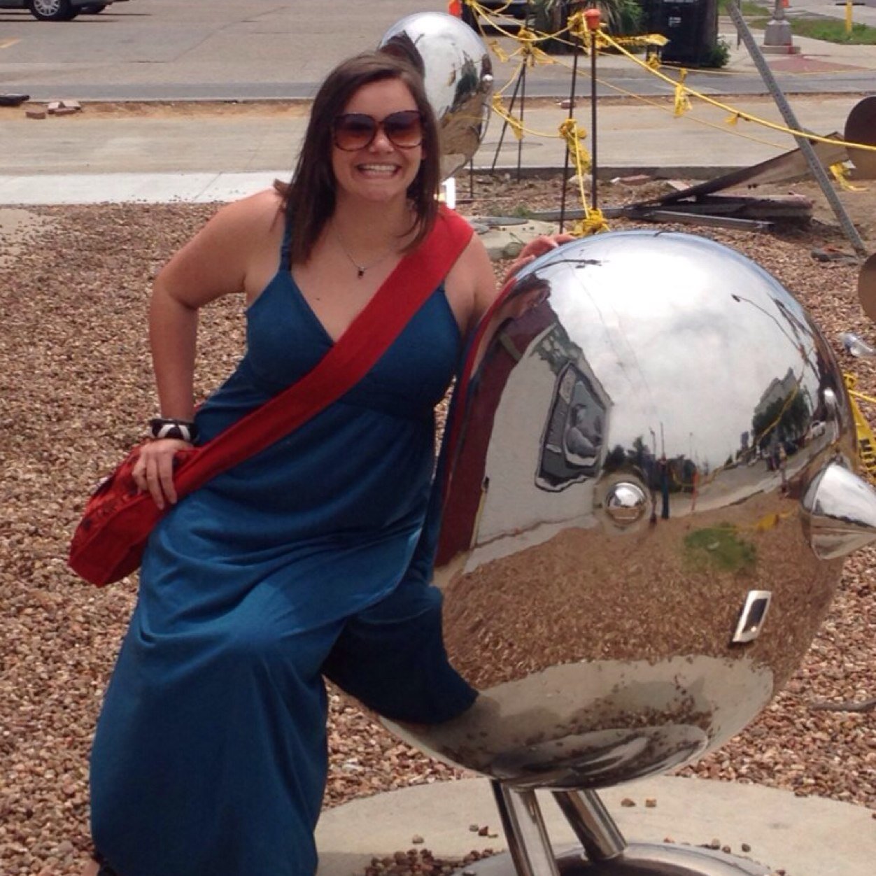 Former #EmmyNominated News Producer turned #SAHM #UNLV Graduate. Native of #Colorado. Love the #Rockies #Broncos & #Buffs... & @jtimberlake... and #beer