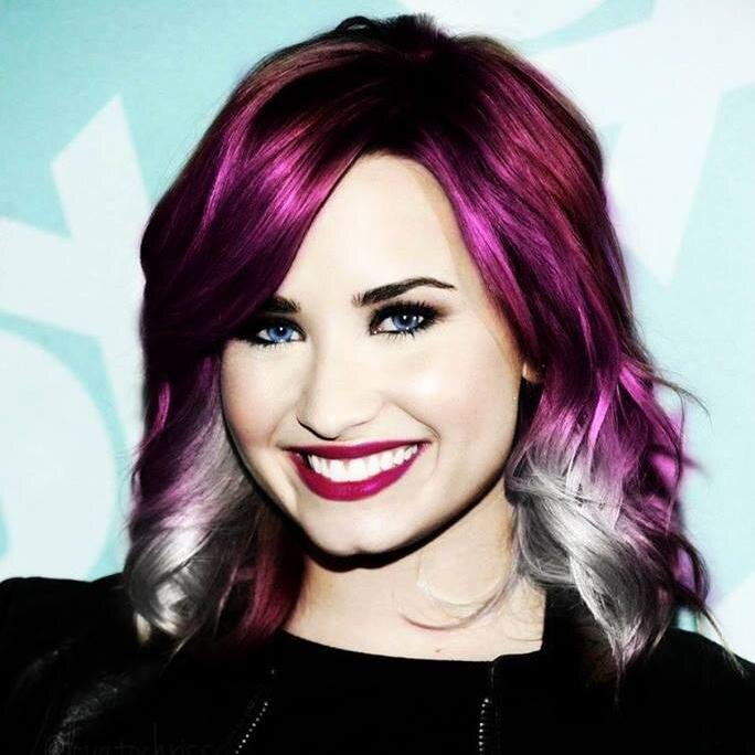 Hahaha Demi+Kéfera= Défera! Feito por @Marcos_Oficials. Sigam!