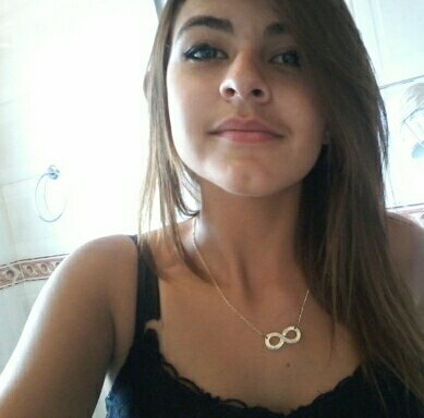 Por um momento não sei o que dizer,
sinto
sem entender. ♪