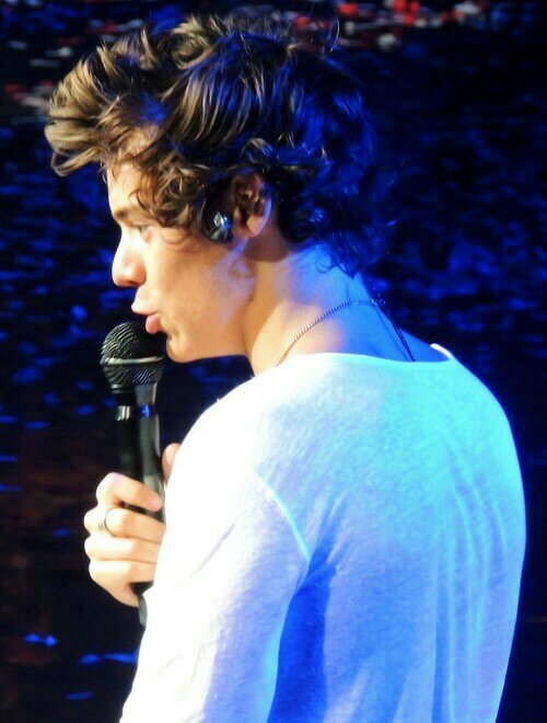 im not crying, my eyes are just sweating. ~ 0/5 ~US~ 782