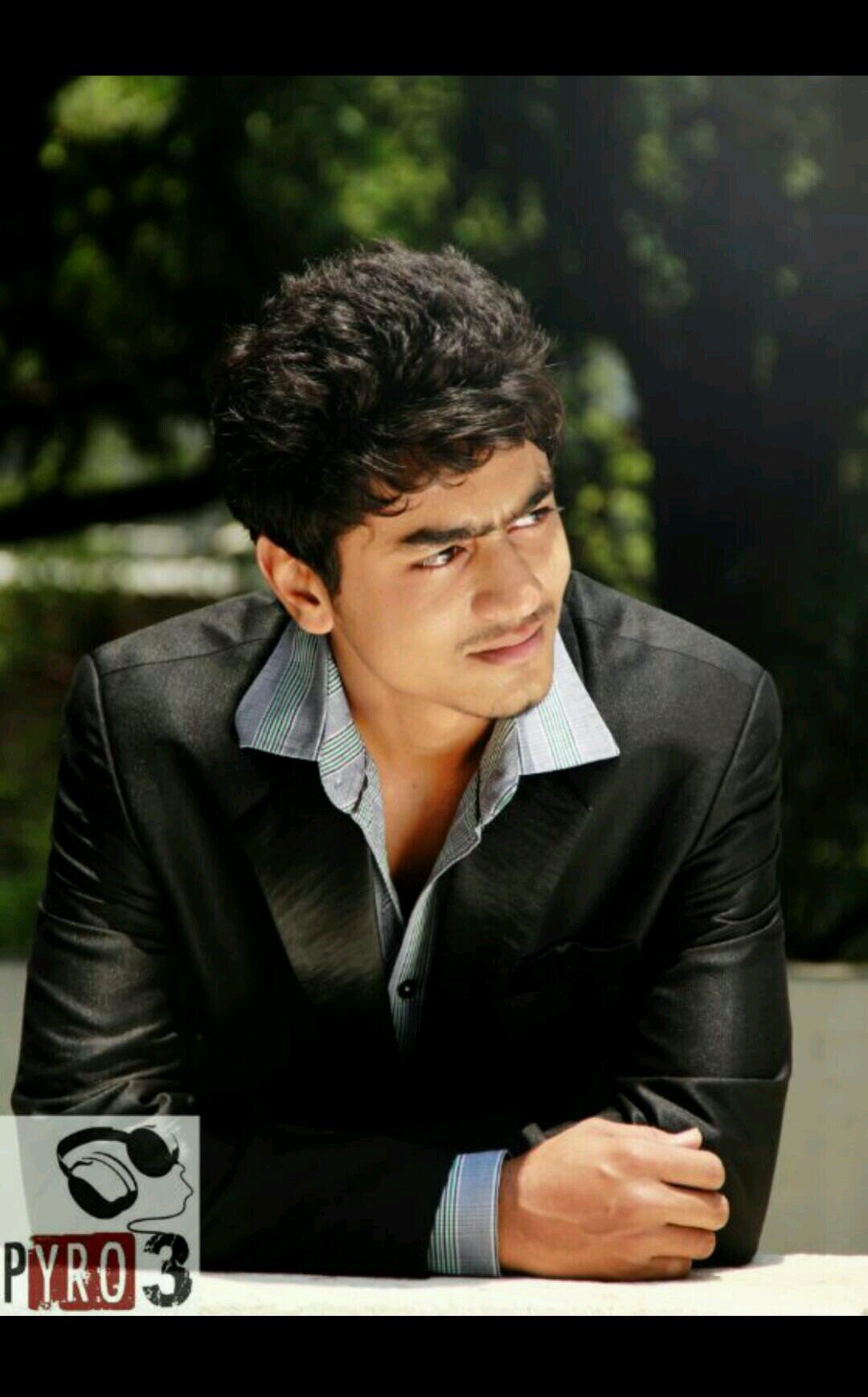 M seXy n I knW it.. //-_-))