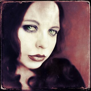 chuliagullo190's profile picture. No hay nada imposible, porque los suenos de ayer son las esperanzas de hoy y pueden convertirse en realidad manana.