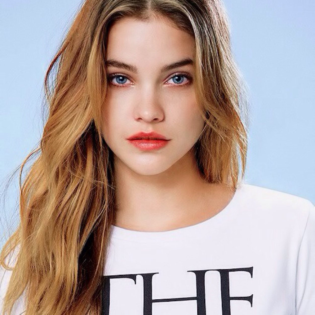 Victoria's Secret/Angels/Models @BarbaraPalvin retweeted on (04/02/2014) TOKYO JAPAN