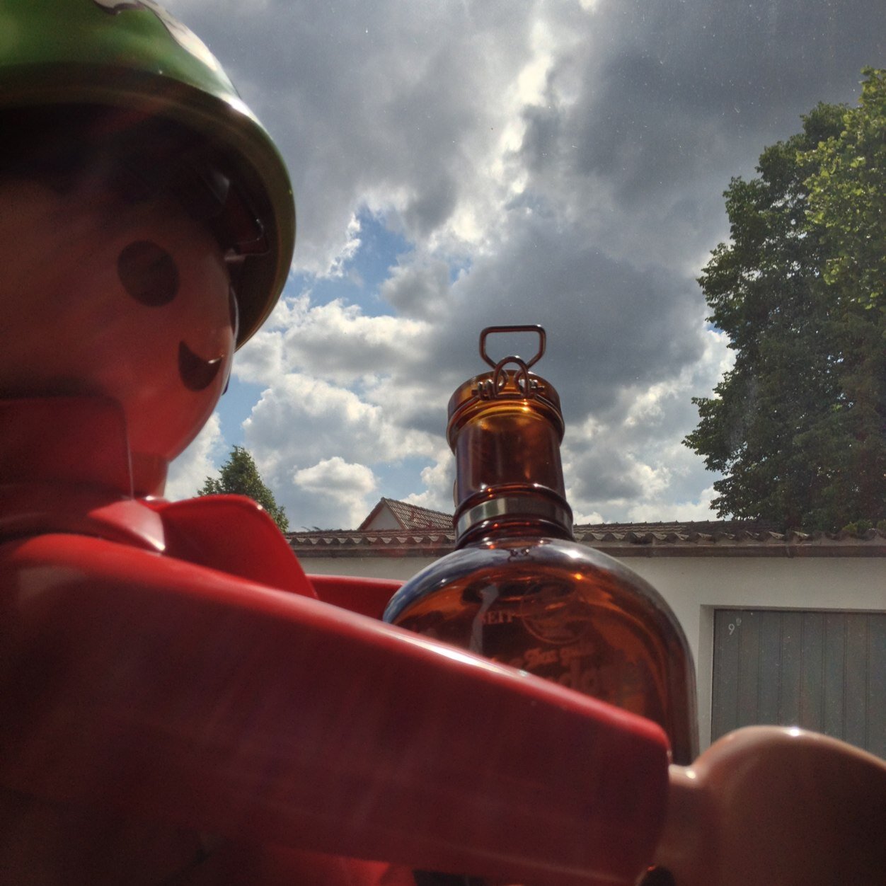 Meine Daumen sind zu dick, meine Geduld zu dünn und meine Gedanken zu rasend, um akkurate Rechtschreibung zu betreiben! #ifttt-aholic