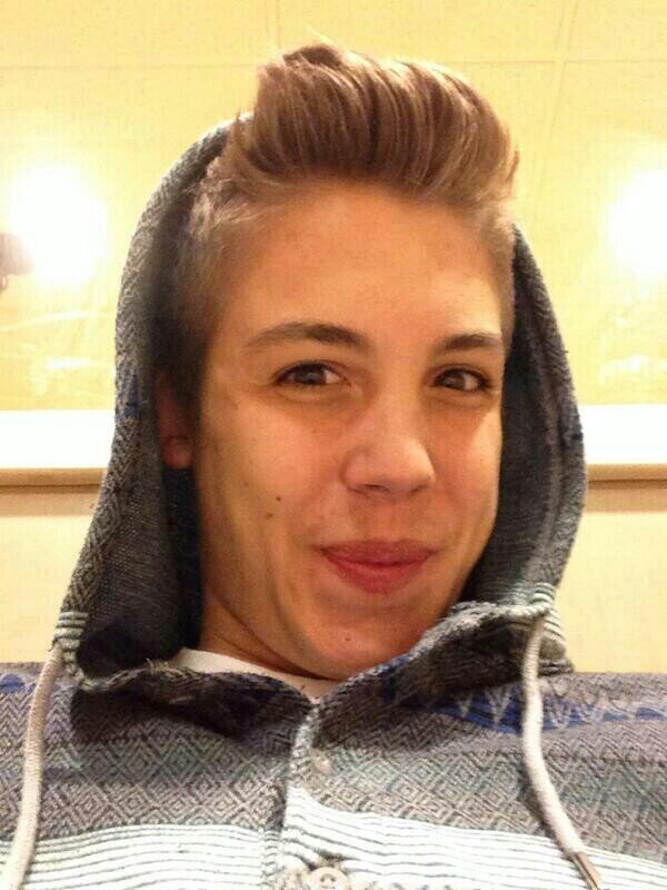 Follow @MagconBuyoutPH or unfollow.