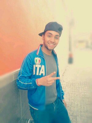 Esto es un Clun De Fans de @elviejorapero joven compositor y cantante seguirlo en su cuenta oficial