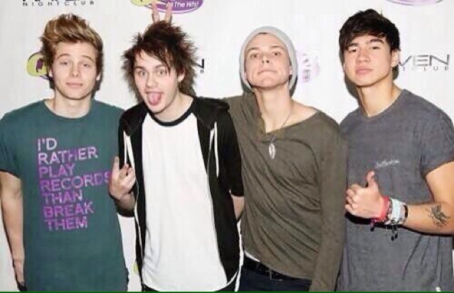 5sos ayy