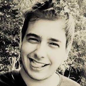 Infelizmente vivemos em um mundo onde as lágrimas de uns, é o sorriso de outros