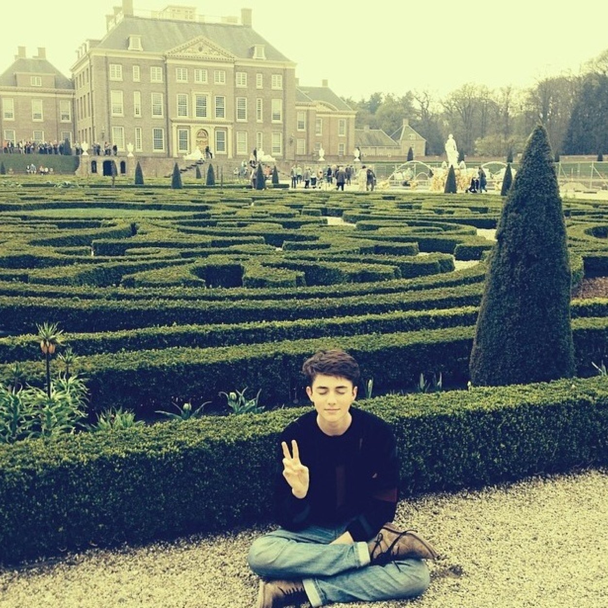Roses are red, violets are not. Greyson is grexy, and yes you are not. [3 Enchancers here to support our boy]