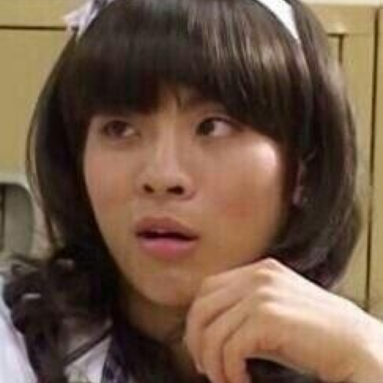 jailed | blame shinee | main acc: @MlNBUTT