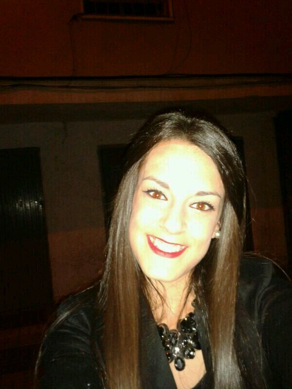 15.La vida es demasiado corta así que regala una sonrisa a todo el mundo.El baile es mi vida y soy DIRECTIONER.Seguid a @electricfunk6.Instagram paulasweetdrams