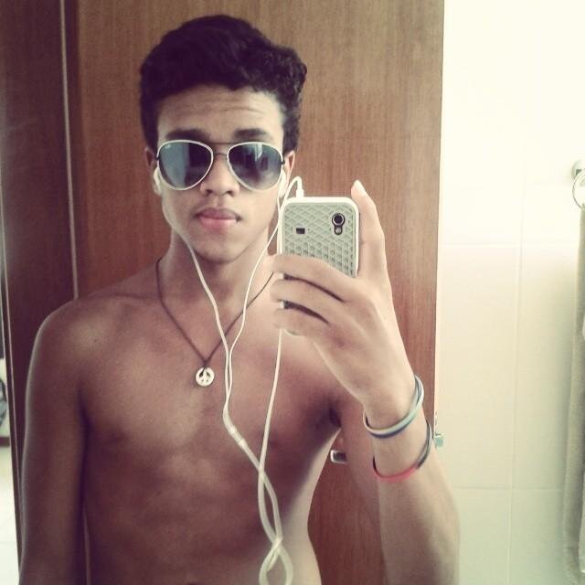 caio_nery16's profile picture. Não importa,como,quando ou onde,estarei la com vc,até mesmo se vc não estiver eu ainda sim estarei lá te esperando.