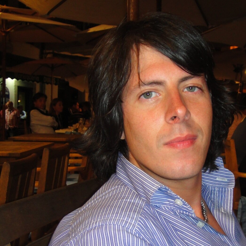 Founder - CEO of Grupo wetic @weTIC. Co-Founder - CTO of @fanstylers. Business Solutions