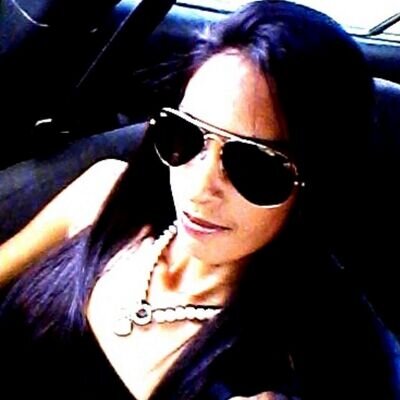 muy feliz x my familia y x q dios siempre esta con nosotros ... :*