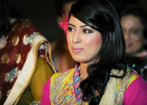 Beeba_aa's profile picture. I'm only here for the free food....NO FREE FOOD?! Oh daymn!