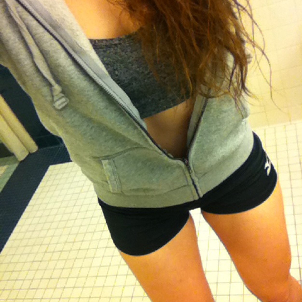 I'm fit || 21 years young || I'm a girlfriend || DPT chasing