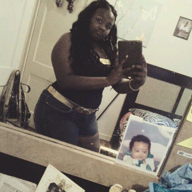 Young & Dreaming Big , Living Life With No Regrets❎ & Enjoying Every Bit Of It✌ , Everything Happens For A Reason , Life Is A One Time Thang .  ™