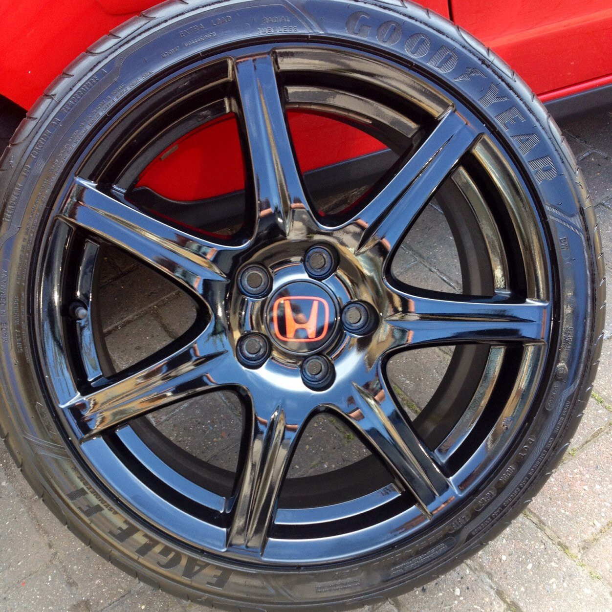 Alloy wheel refurbishment, hydrographics and everything in between
Located in Peterborough
Contact: 07789256111