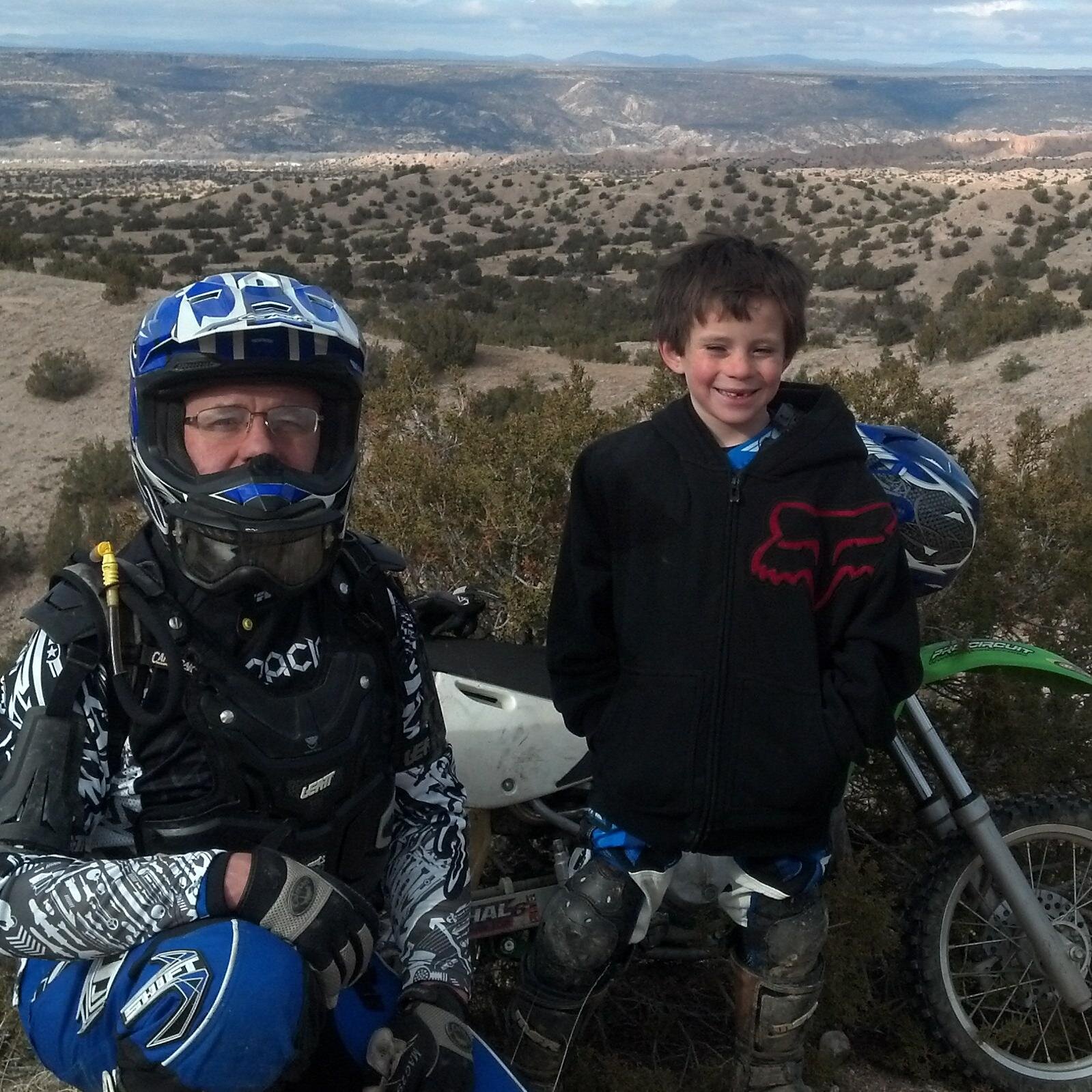 Danaboulus's profile picture. Husband, Dad, brother dirt biker, MTBr, life living and loving