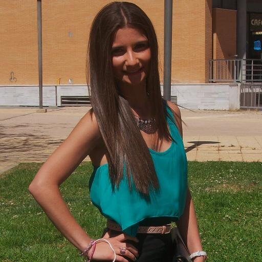 La vida es una sola, y mejor baila con la luna y el sol