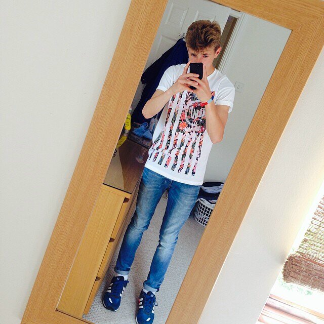 Bournemouth,15 ,Football,  snap me Charlieehassell