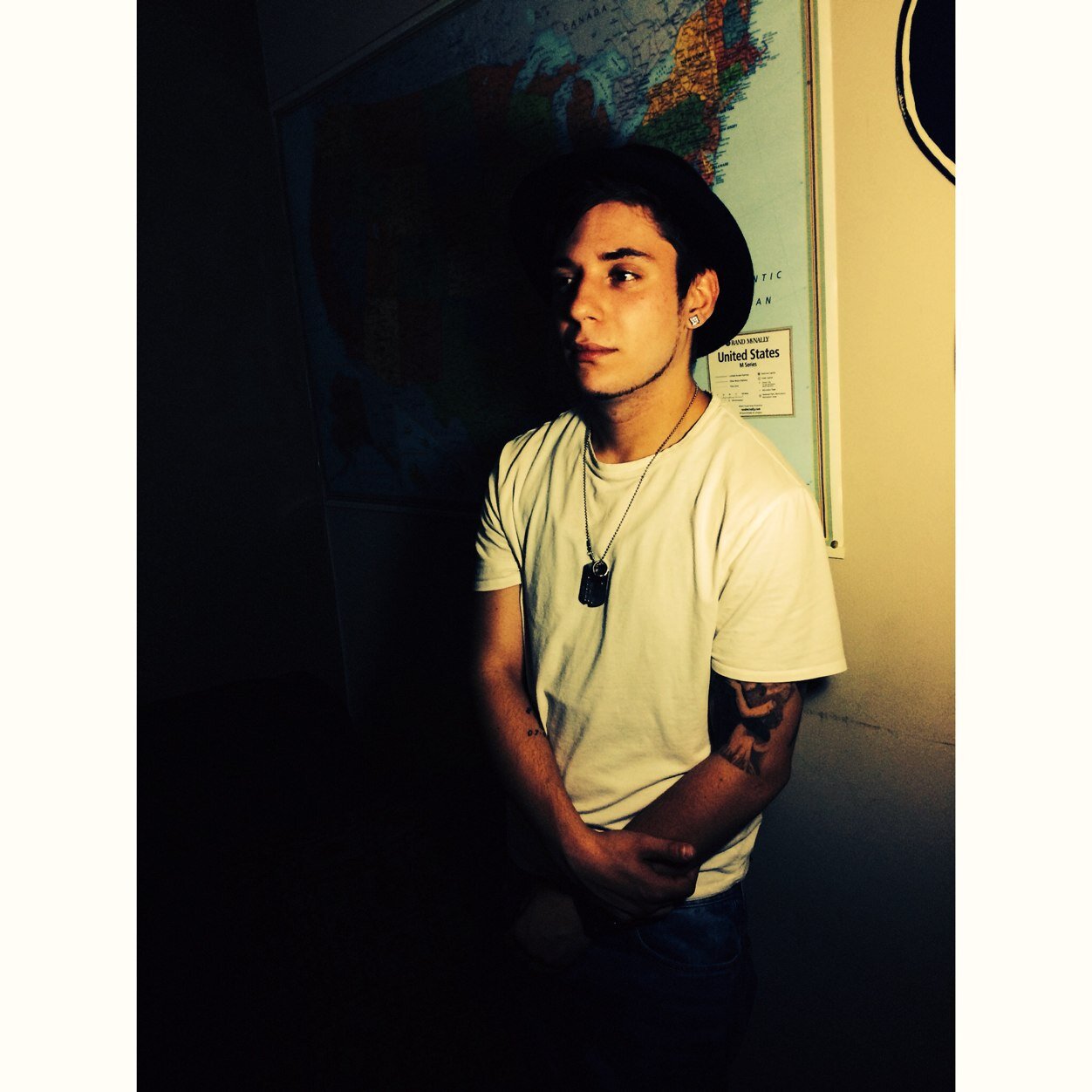 WCC, Take photos and film, Part-time Stoner, Follow a homie ... Ig: @_cloudyrooms